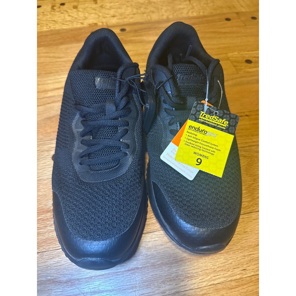 NEW Tredsafe Callie Slip Resistant Shoes Women's Sz 9